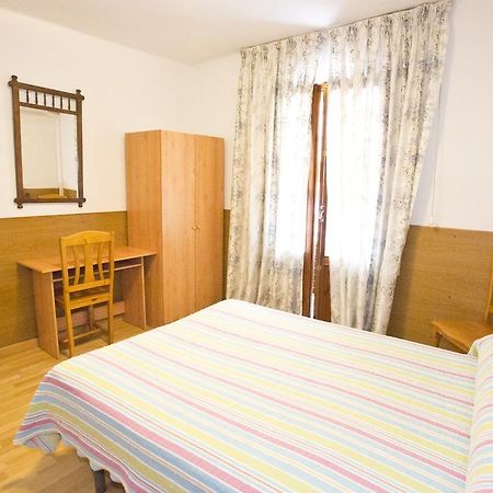 הואסקה Hostal Lizana מראה חיצוני תמונה