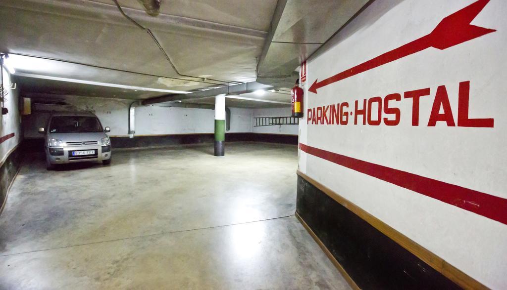 הואסקה Hostal Lizana מראה חיצוני תמונה