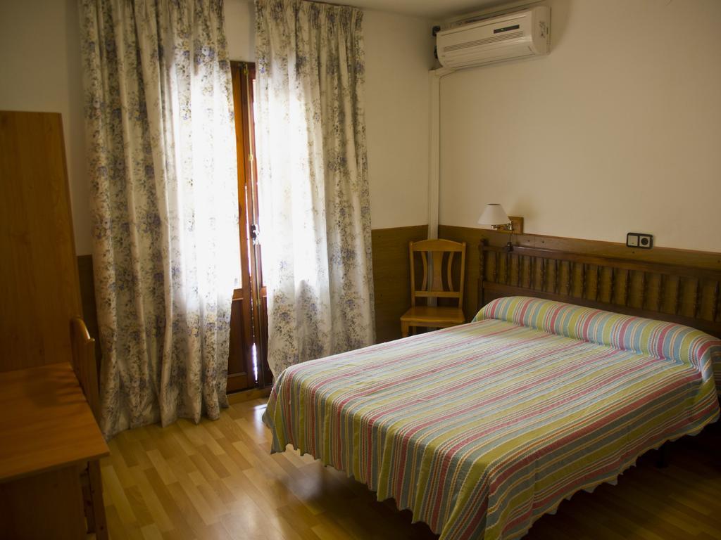 הואסקה Hostal Lizana חדר תמונה