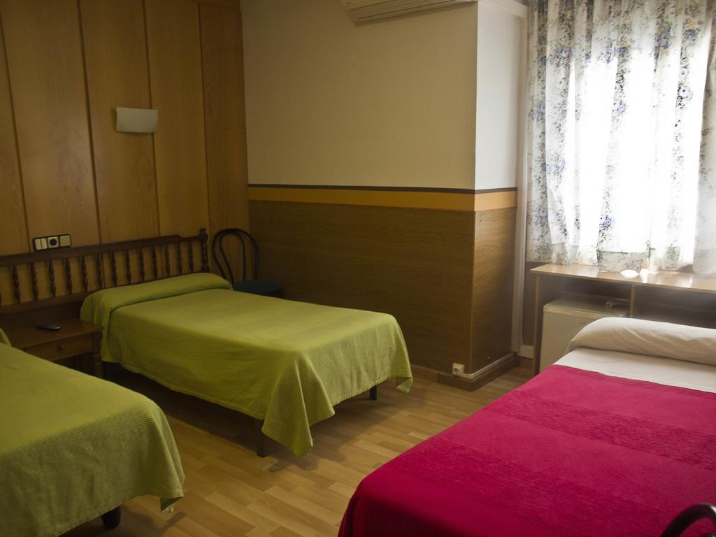 הואסקה Hostal Lizana חדר תמונה