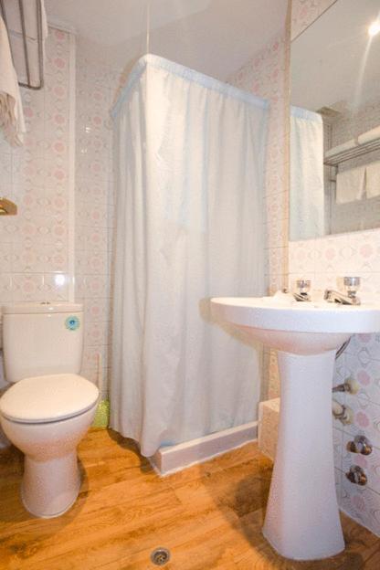 הואסקה Hostal Lizana מראה חיצוני תמונה